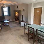 White Lea Holiday home *